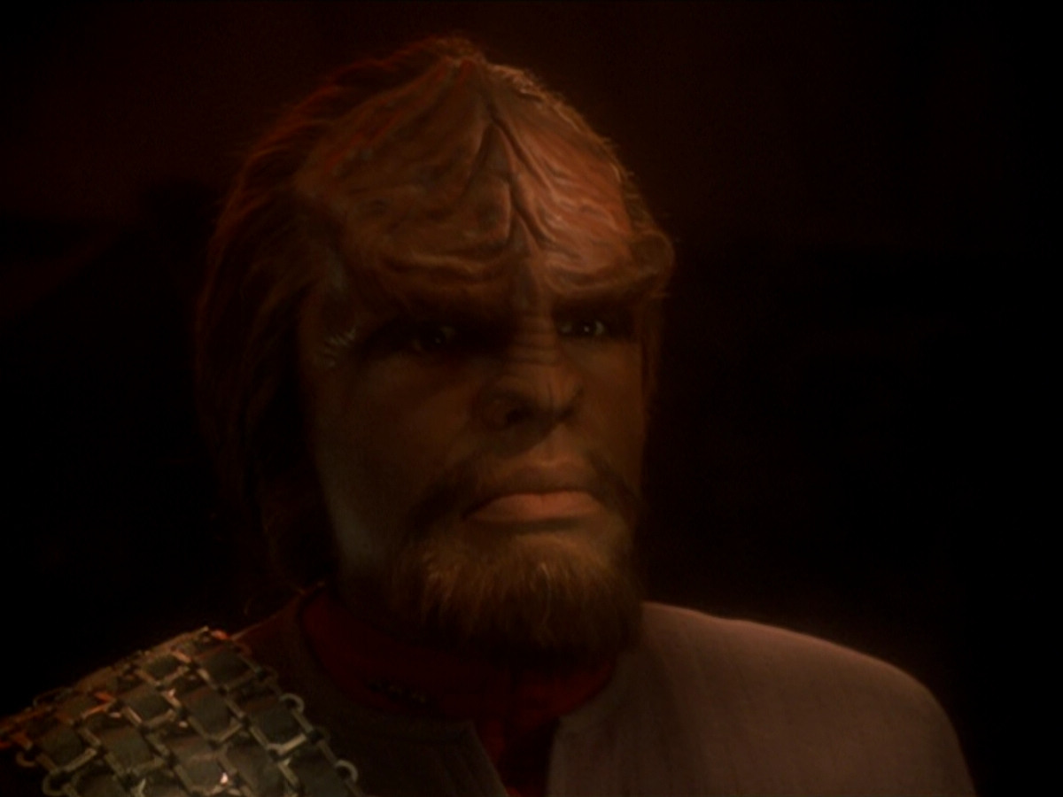 extant_StarTrek_DS9_6x03-SonsAndDaughters_03097.jpg
