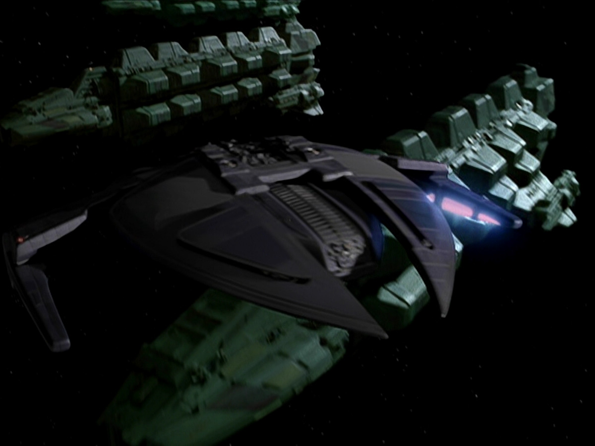 extant_StarTrek_DS9_6x03-SonsAndDaughters_03135.jpg