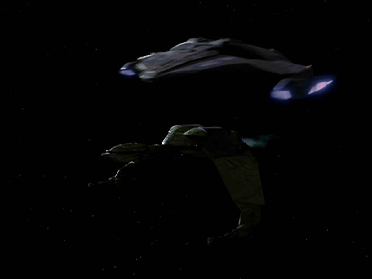 extant_StarTrek_DS9_6x03-SonsAndDaughters_03315.jpg