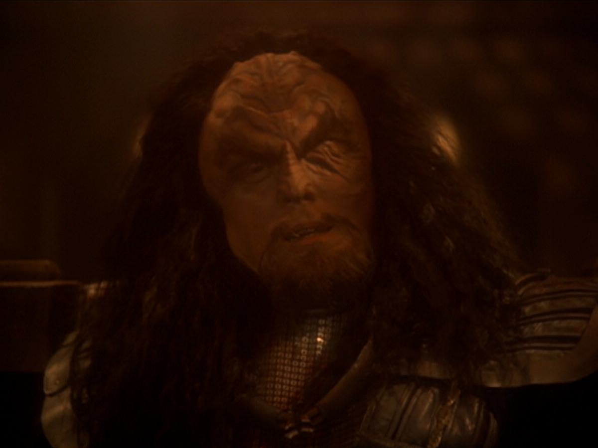 extant_StarTrek_DS9_6x03-SonsAndDaughters_03335.jpg