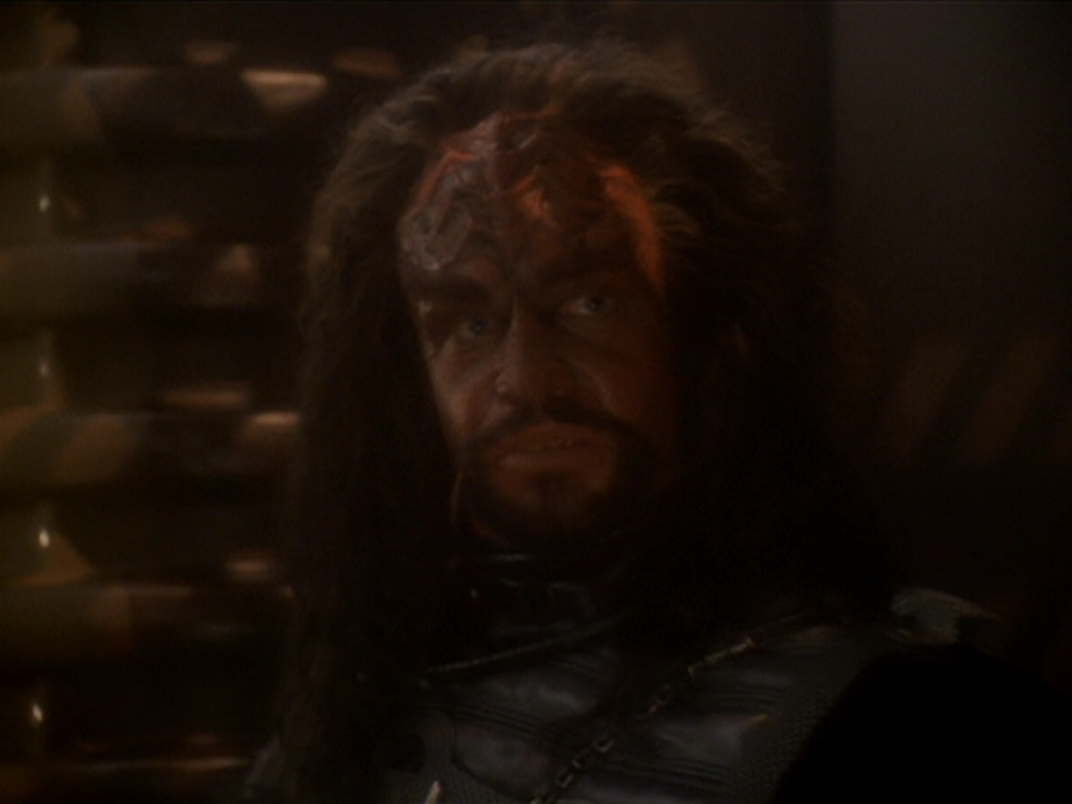extant_StarTrek_DS9_6x03-SonsAndDaughters_03368.jpg