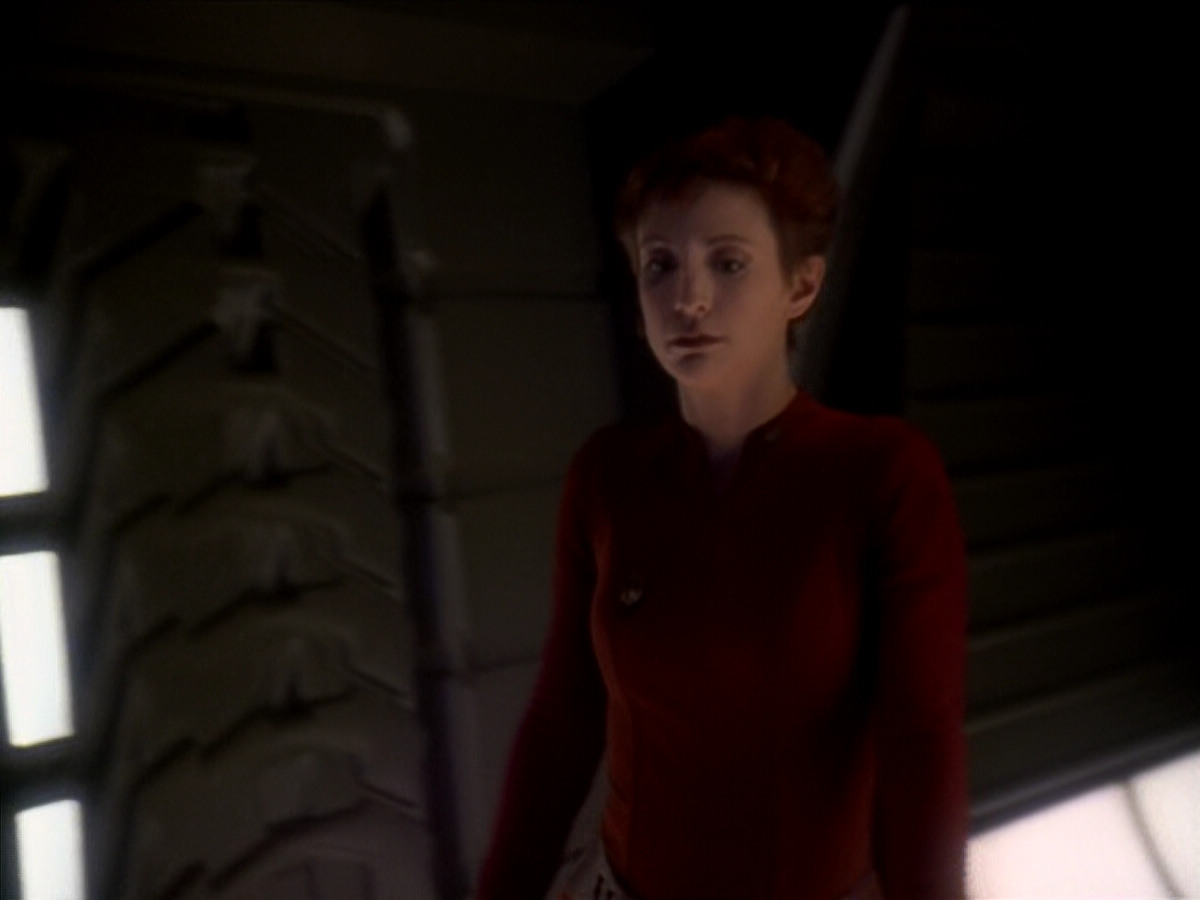 extant_StarTrek_DS9_6x03-SonsAndDaughters_03441.jpg