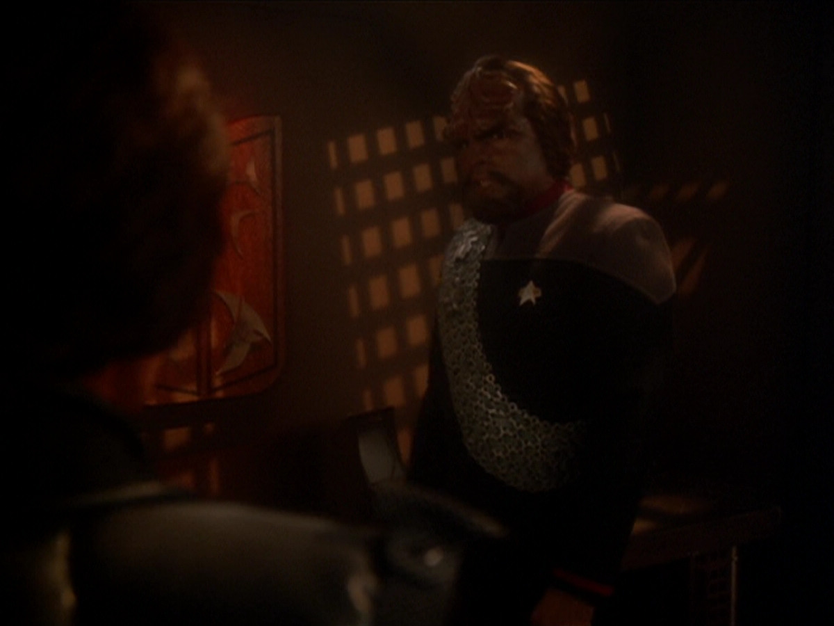 extant_StarTrek_DS9_6x03-SonsAndDaughters_03518.jpg