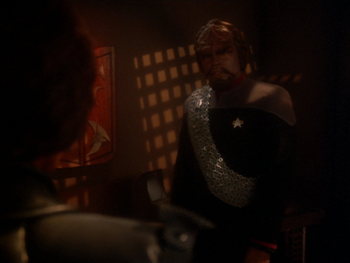 extant_StarTrek_DS9_6x03-SonsAndDaughters_03534.jpg