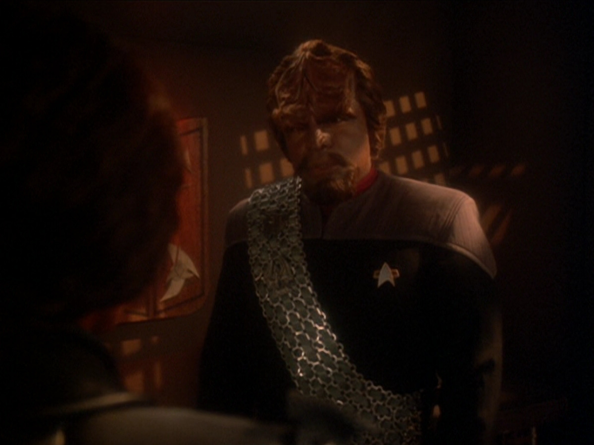 extant_StarTrek_DS9_6x03-SonsAndDaughters_03539.jpg