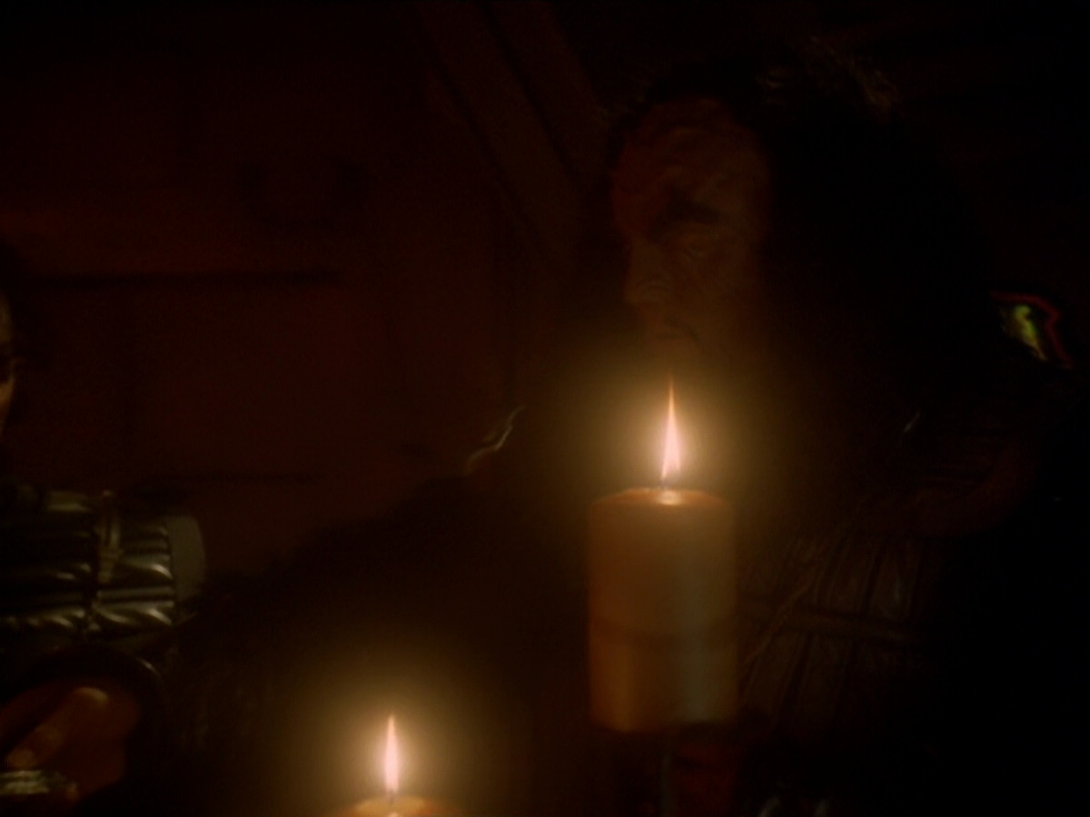 extant_StarTrek_DS9_6x03-SonsAndDaughters_03578.jpg