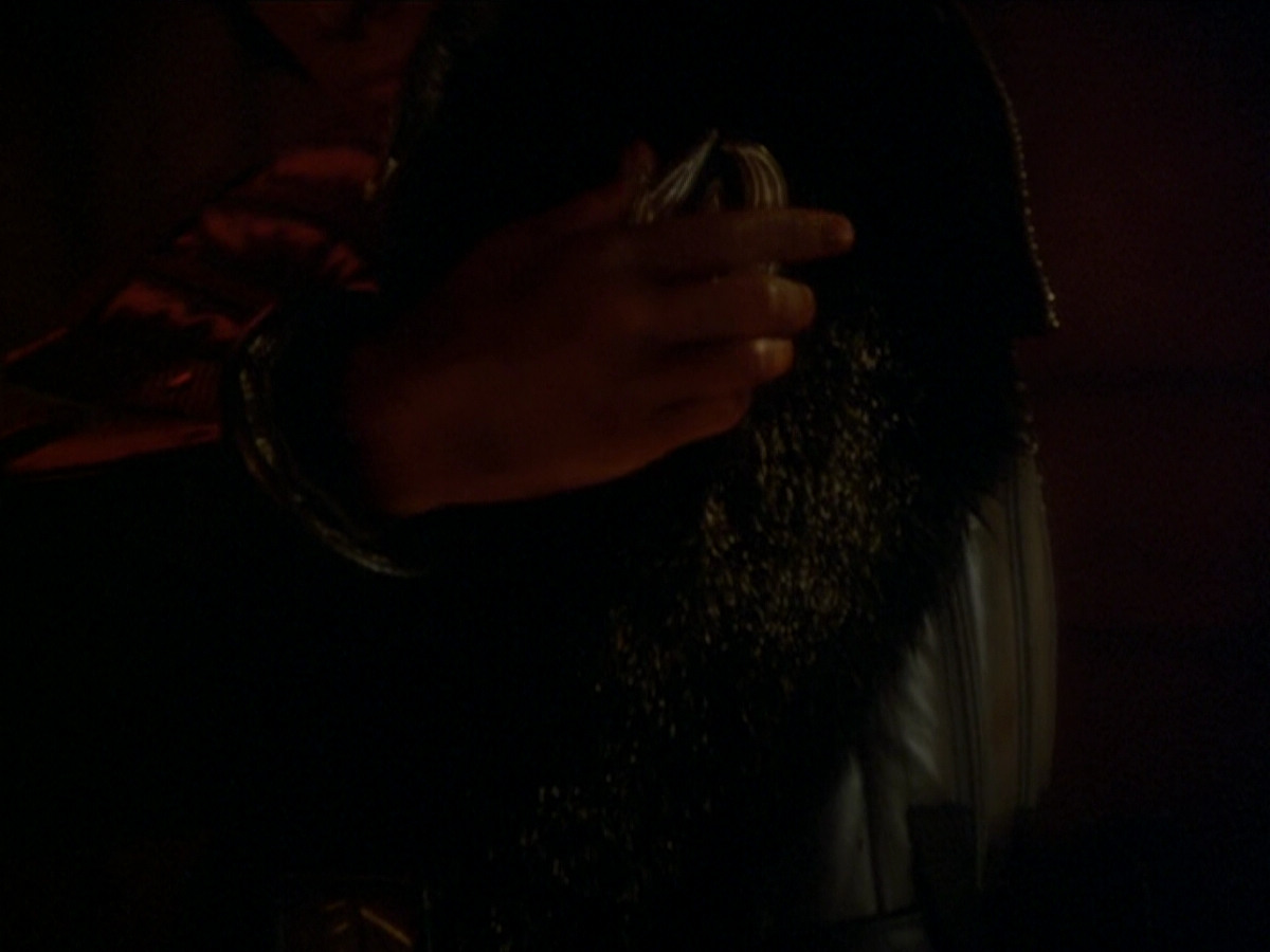 extant_StarTrek_DS9_6x03-SonsAndDaughters_03665.jpg