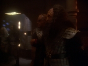 Filename=extant_StarTrek_DS9_6x03-SonsAndDaughters_00321.jpg
Filesize=121KiB
Dimensions=1200x900
Date added=Jan 07, 2020 extant_StarTrek_DS9_6x03-SonsAndDaughters_00321.jpg