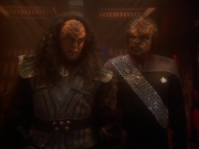 Filename=extant_StarTrek_DS9_6x03-SonsAndDaughters_00335.jpg
Filesize=147KiB
Dimensions=1200x900
Date added=Jan 07, 2020 extant_StarTrek_DS9_6x03-SonsAndDaughters_00335.jpg