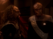 extant_StarTrek_DS9_6x03-SonsAndDaughters_01789.jpg