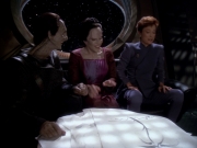 Filename=extant_StarTrek_DS9_6x03-SonsAndDaughters_01941.jpg
Filesize=150KiB
Dimensions=1200x900
Date added=Jan 07, 2020 extant_StarTrek_DS9_6x03-SonsAndDaughters_01941.jpg