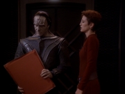 Filename=extant_StarTrek_DS9_6x03-SonsAndDaughters_02610.jpg
Filesize=125KiB
Dimensions=1200x900
Date added=Jan 07, 2020 extant_StarTrek_DS9_6x03-SonsAndDaughters_02610.jpg