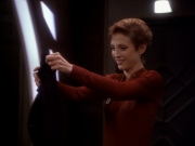 Filename=extant_StarTrek_DS9_6x03-SonsAndDaughters_02640.jpg
Filesize=120KiB
Dimensions=1200x900
Date added=Jan 07, 2020 extant_StarTrek_DS9_6x03-SonsAndDaughters_02640.jpg