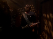 Filename=extant_StarTrek_DS9_6x03-SonsAndDaughters_03357.jpg
Filesize=109KiB
Dimensions=1200x900
Date added=Jan 07, 2020 extant_StarTrek_DS9_6x03-SonsAndDaughters_03357.jpg