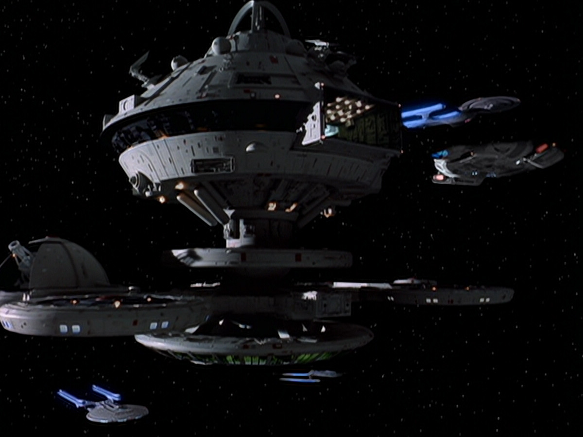 extant_StarTrek_DS9_6x04-BehindTheLines_00005.jpg