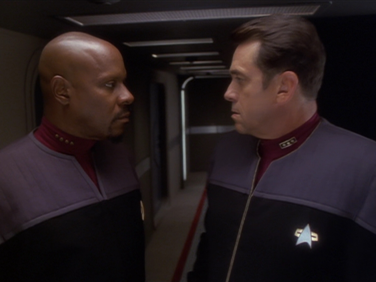 extant_StarTrek_DS9_6x04-BehindTheLines_00178.jpg