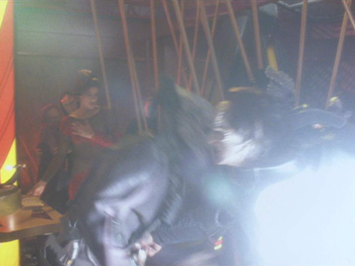 extant_StarTrek_DS9_6x04-BehindTheLines_00378.jpg