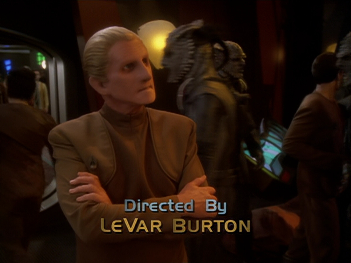 extant_StarTrek_DS9_6x04-BehindTheLines_00670.jpg