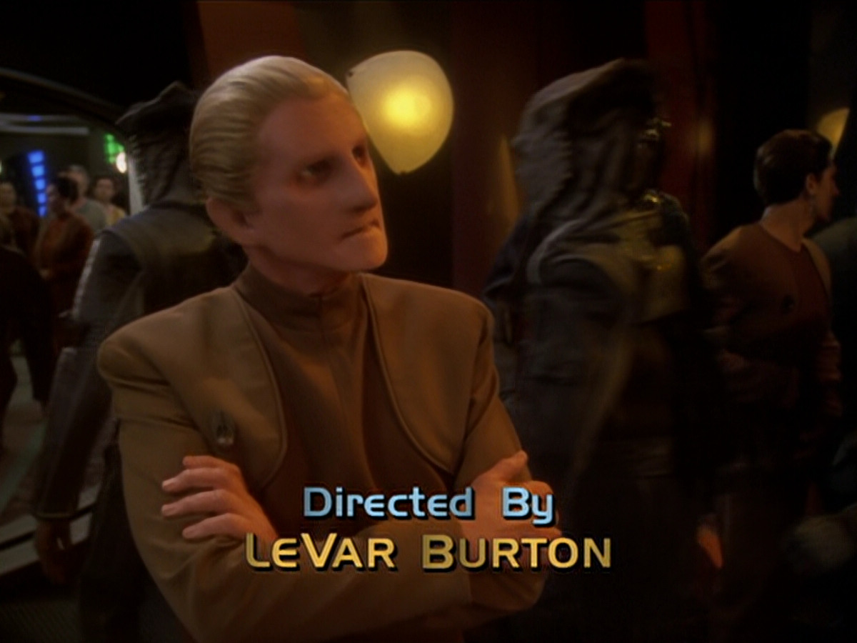 extant_StarTrek_DS9_6x04-BehindTheLines_00671.jpg