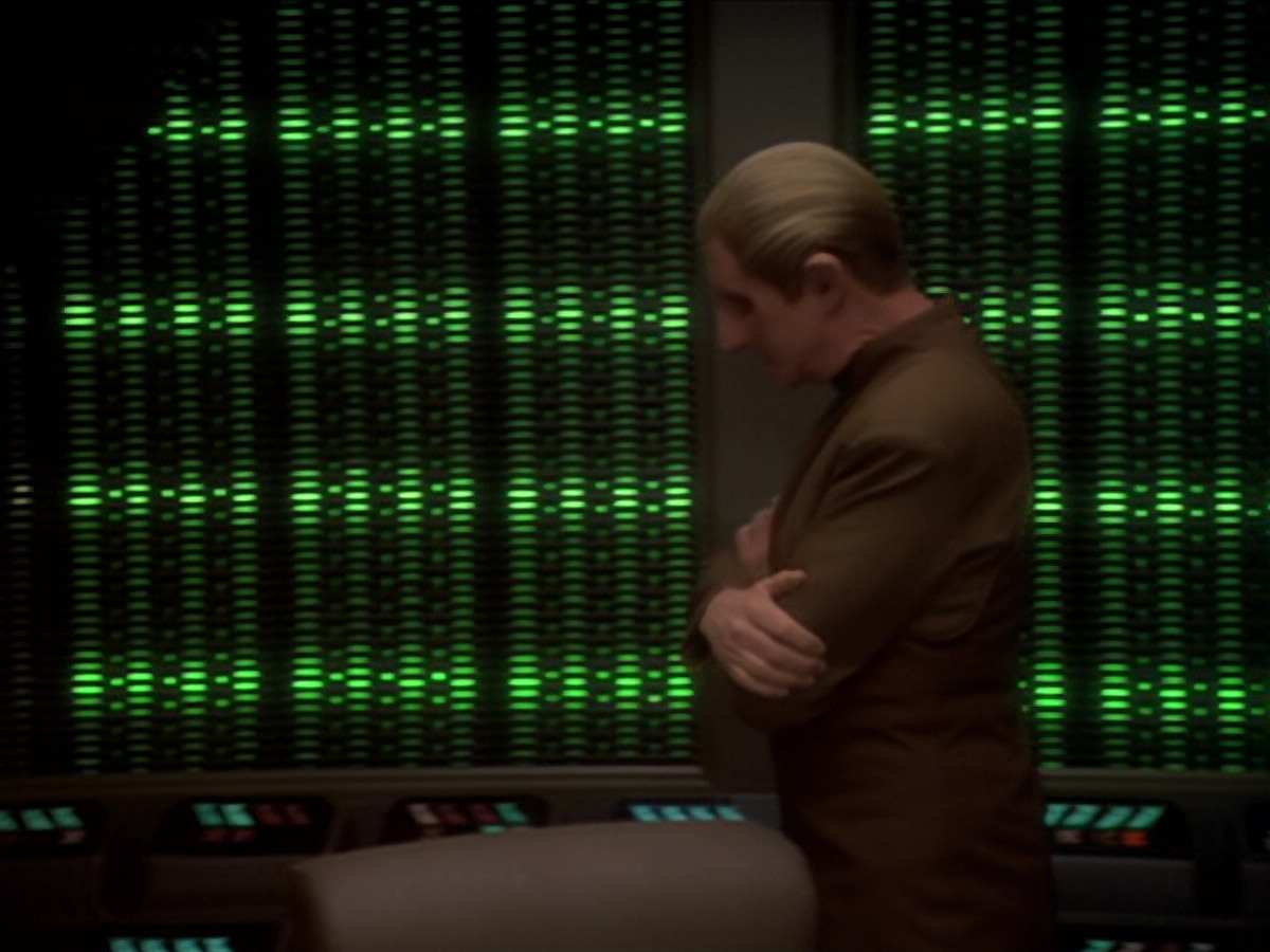 extant_StarTrek_DS9_6x04-BehindTheLines_00786.jpg