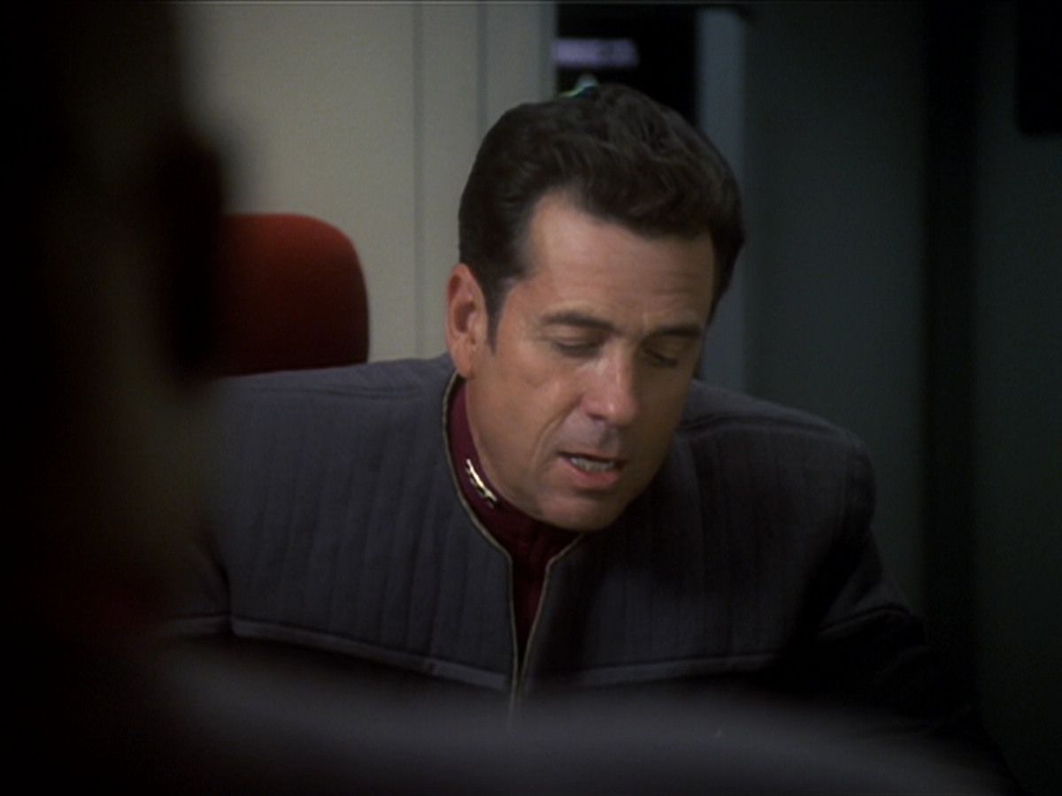 extant_StarTrek_DS9_6x04-BehindTheLines_01197.jpg