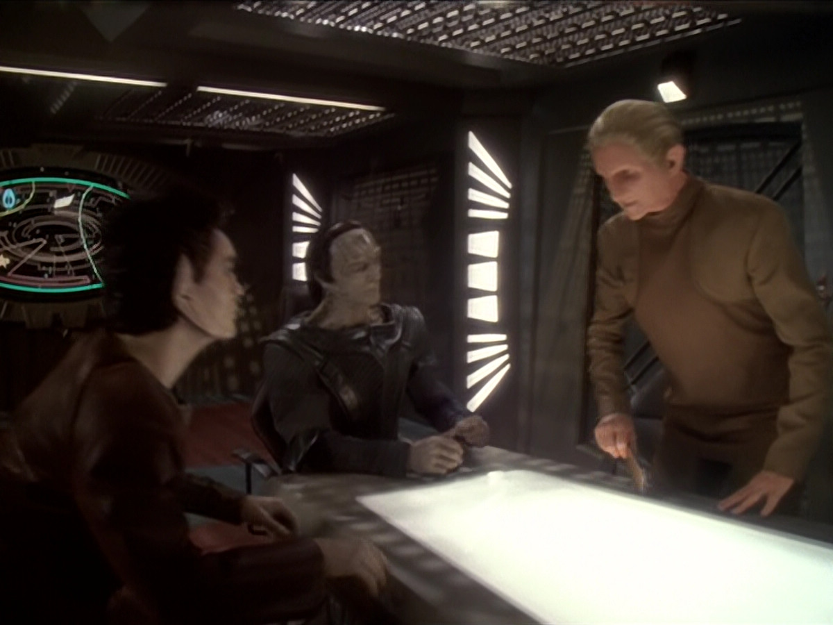 extant_StarTrek_DS9_6x04-BehindTheLines_01276.jpg