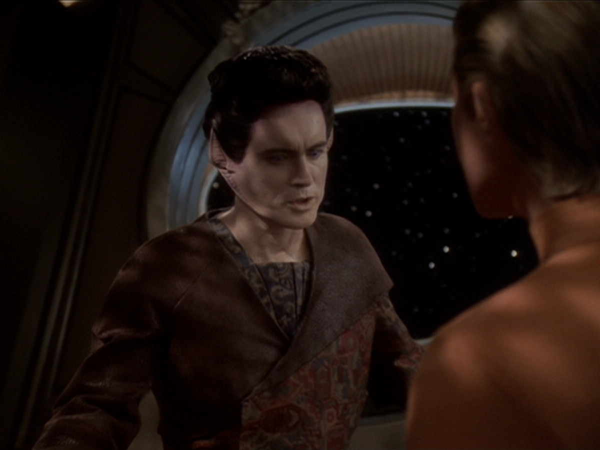 extant_StarTrek_DS9_6x04-BehindTheLines_01292.jpg