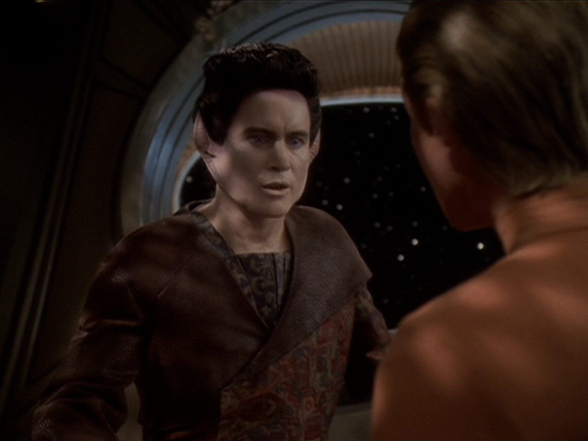 extant_StarTrek_DS9_6x04-BehindTheLines_01299.jpg
