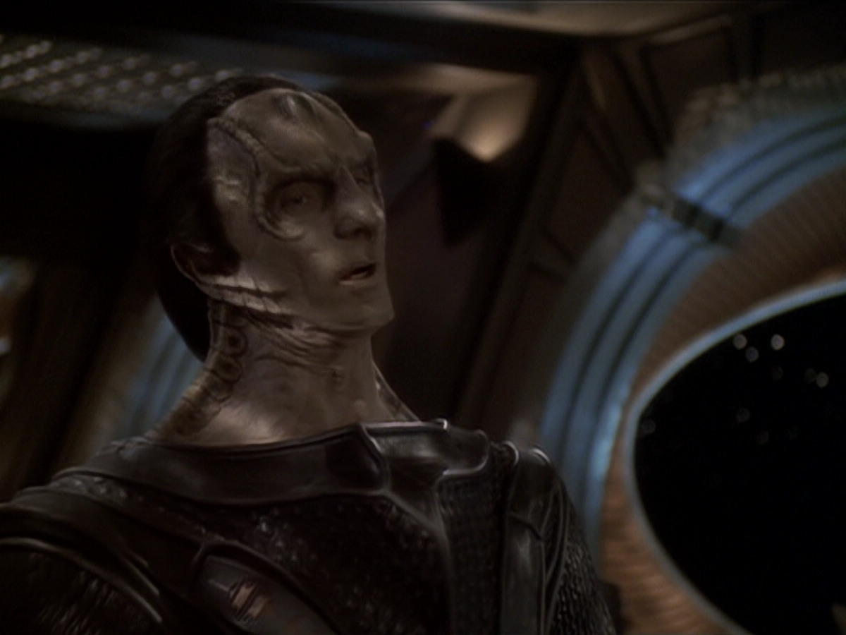 extant_StarTrek_DS9_6x04-BehindTheLines_01302.jpg