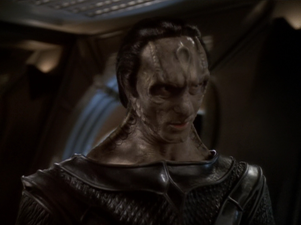 extant_StarTrek_DS9_6x04-BehindTheLines_01304.jpg