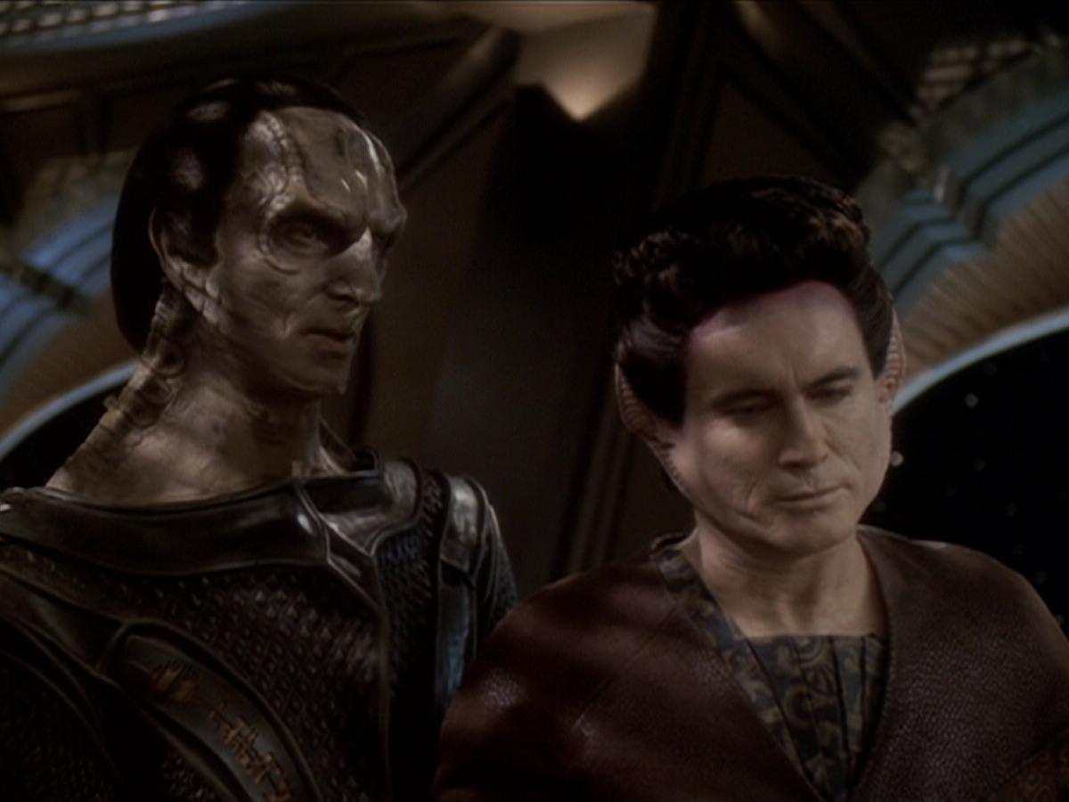 extant_StarTrek_DS9_6x04-BehindTheLines_01314.jpg