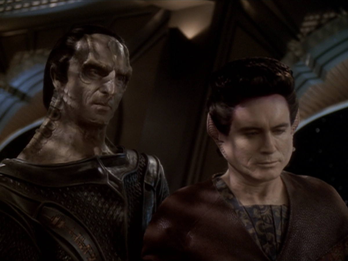 extant_StarTrek_DS9_6x04-BehindTheLines_01316.jpg