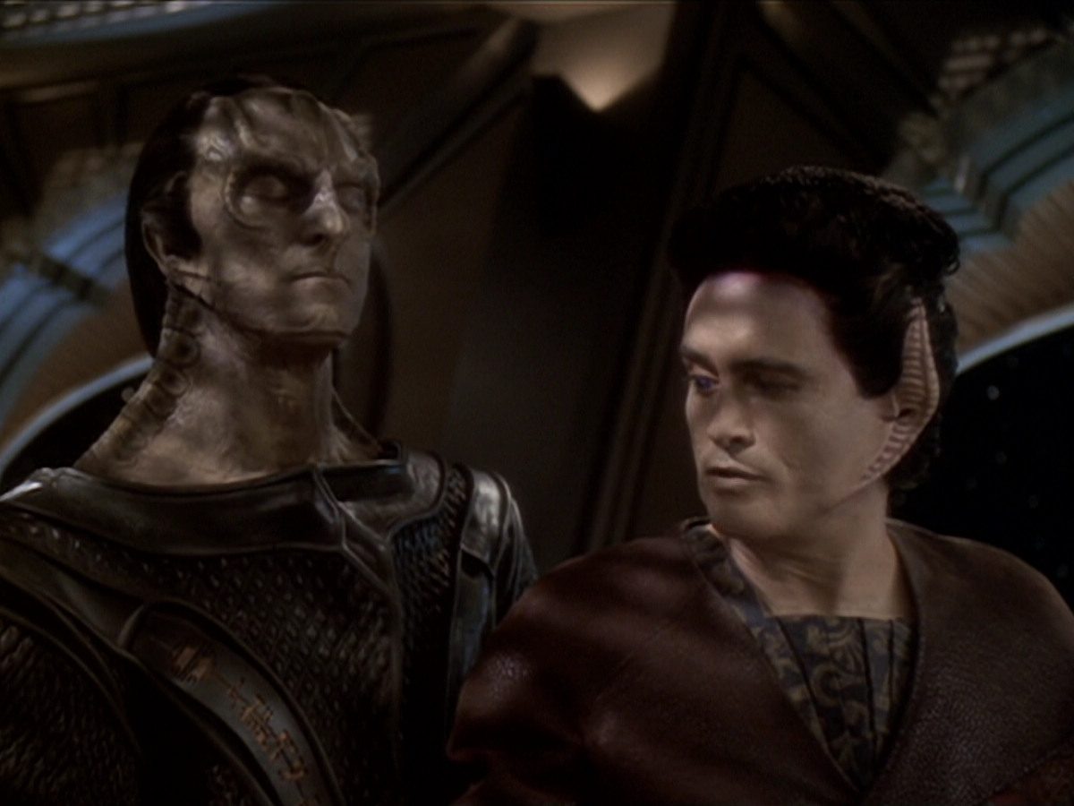 extant_StarTrek_DS9_6x04-BehindTheLines_01333.jpg
