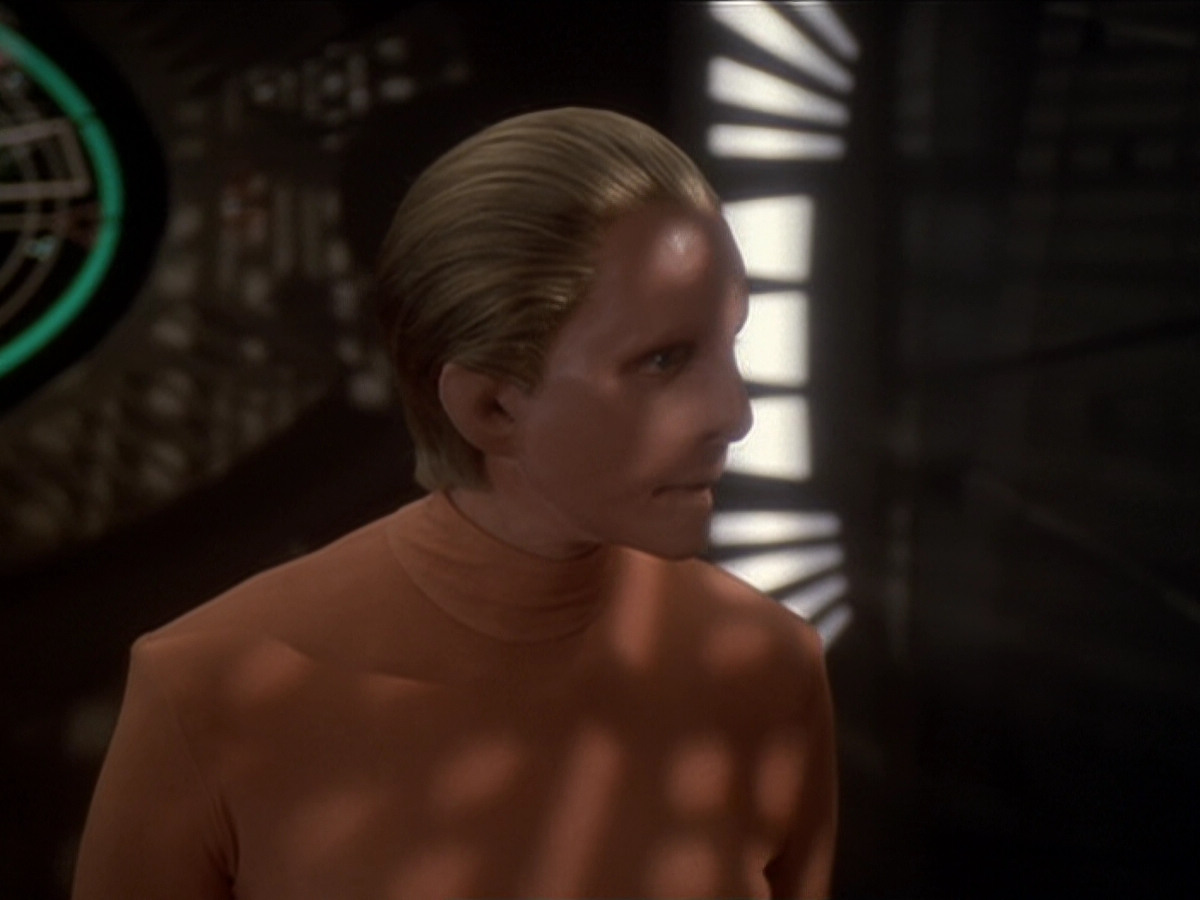 extant_StarTrek_DS9_6x04-BehindTheLines_01389.jpg