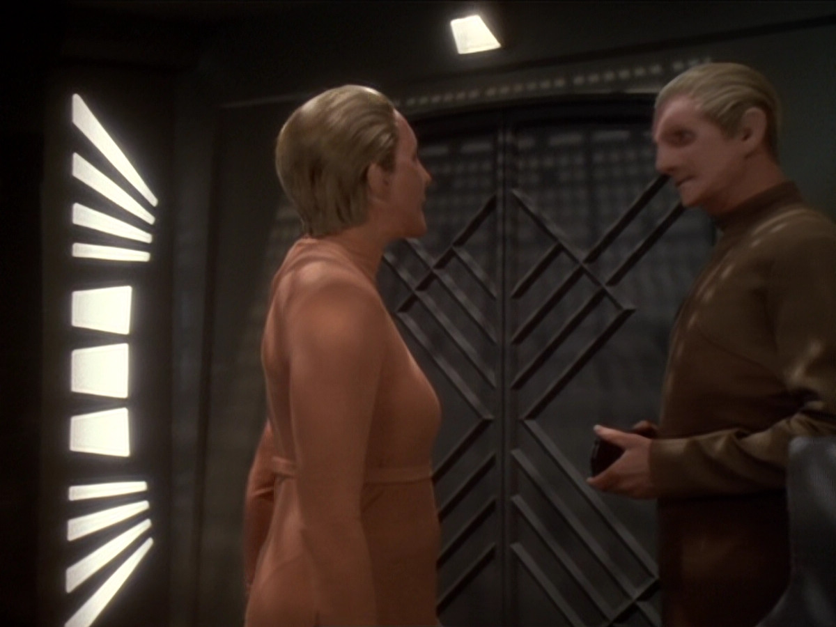 extant_StarTrek_DS9_6x04-BehindTheLines_01395.jpg