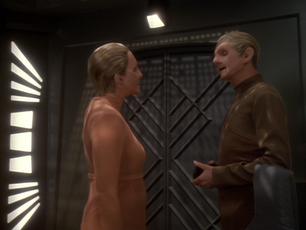 extant_StarTrek_DS9_6x04-BehindTheLines_01398.jpg
