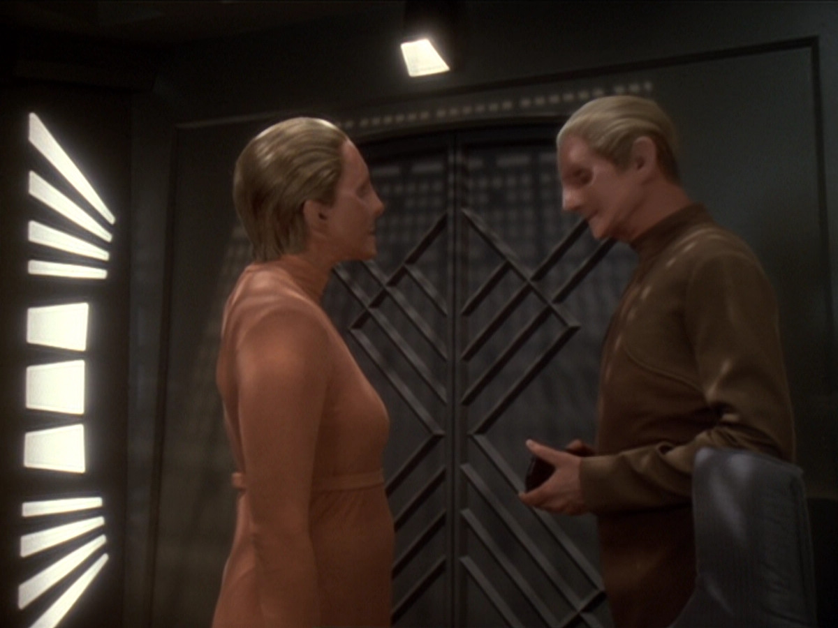 extant_StarTrek_DS9_6x04-BehindTheLines_01399.jpg