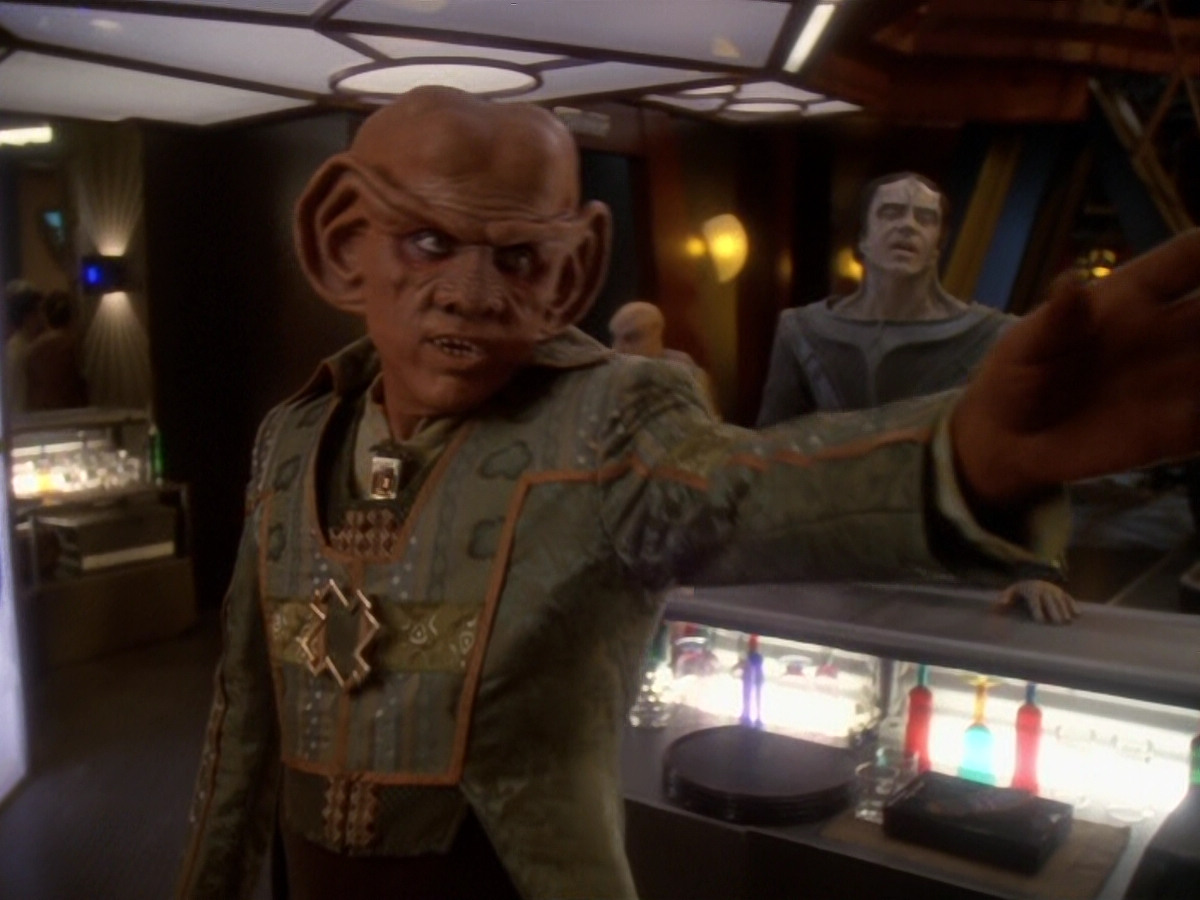 extant_StarTrek_DS9_6x04-BehindTheLines_02236.jpg