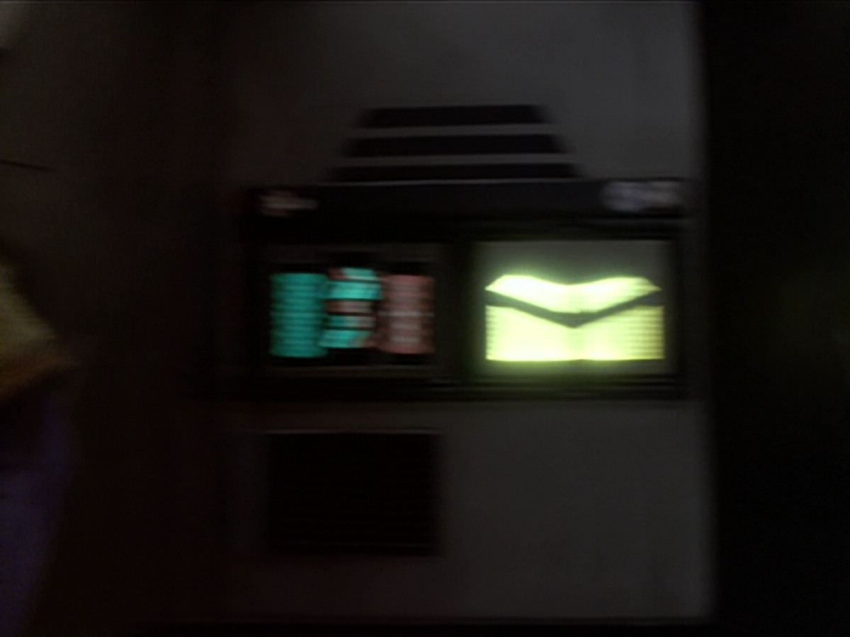 extant_StarTrek_DS9_6x04-BehindTheLines_03248.jpg
