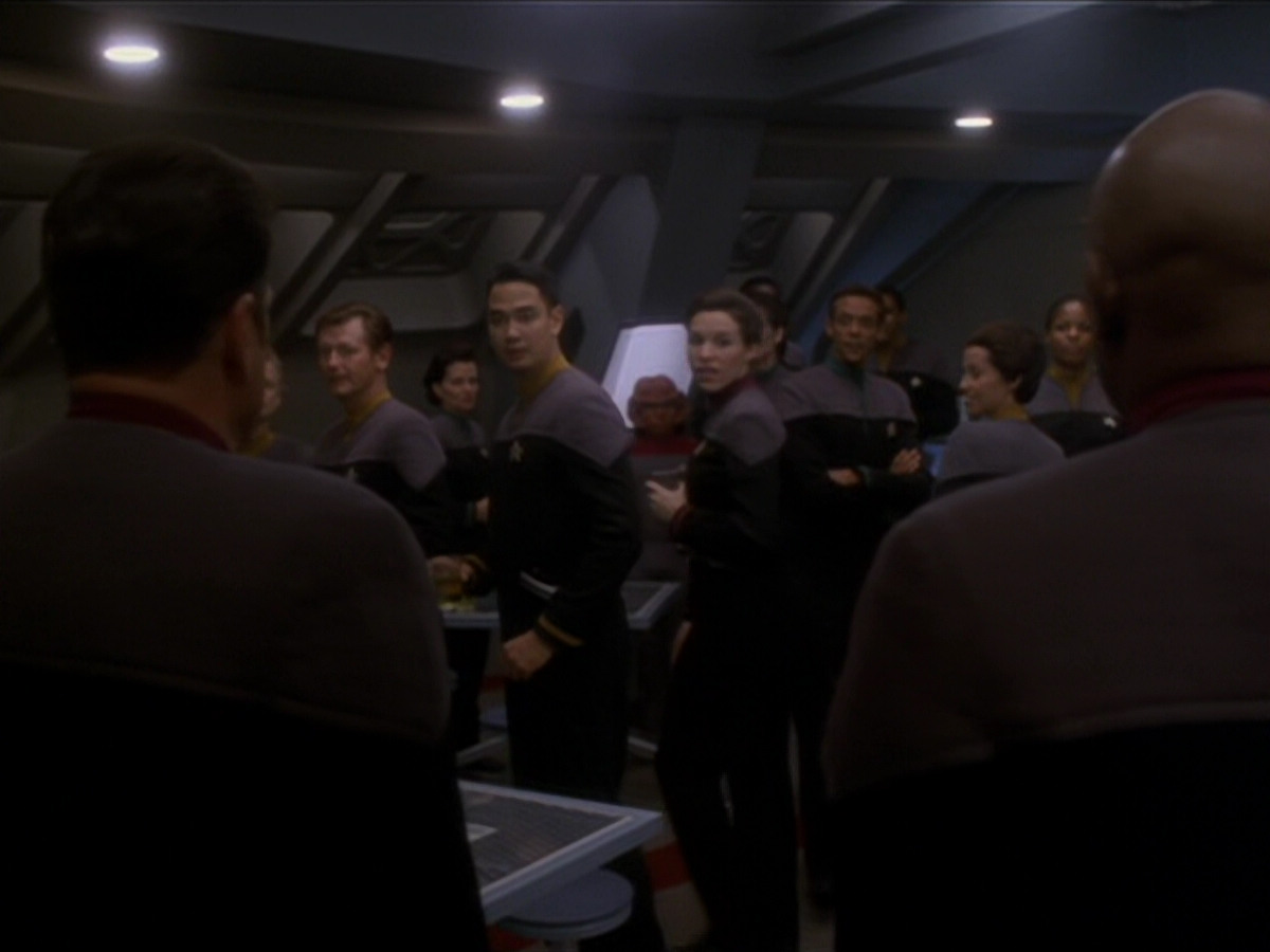 extant_StarTrek_DS9_6x04-BehindTheLines_03434.jpg