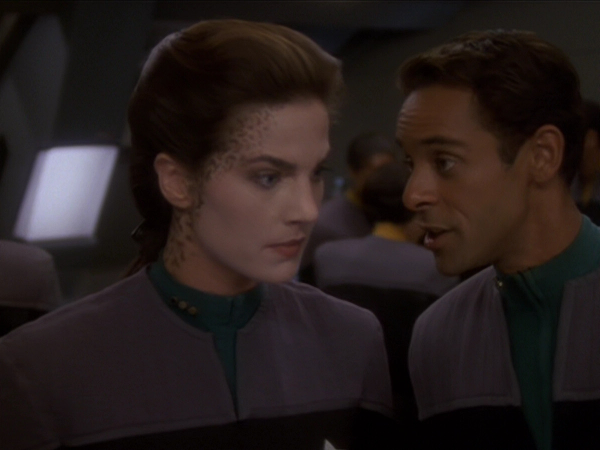 extant_StarTrek_DS9_6x04-BehindTheLines_03446.jpg