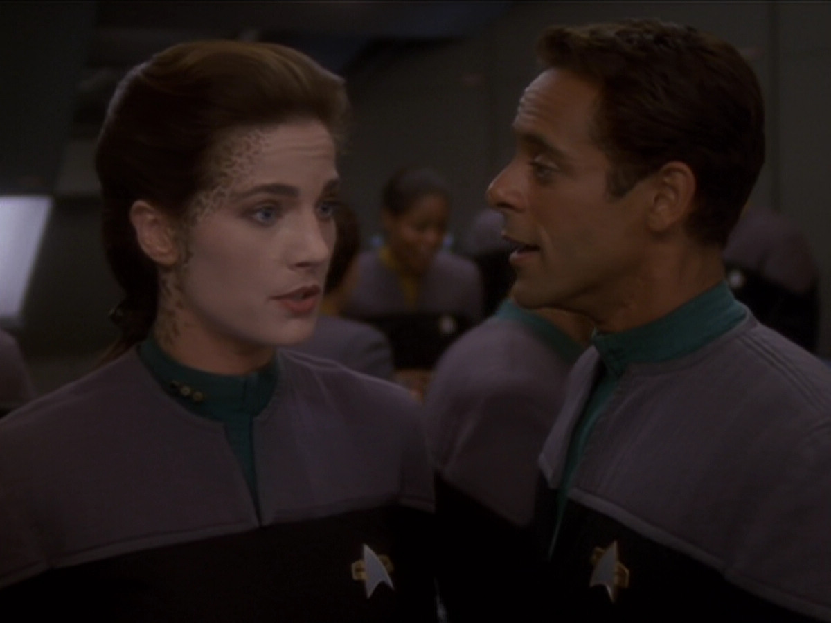 extant_StarTrek_DS9_6x04-BehindTheLines_03449.jpg