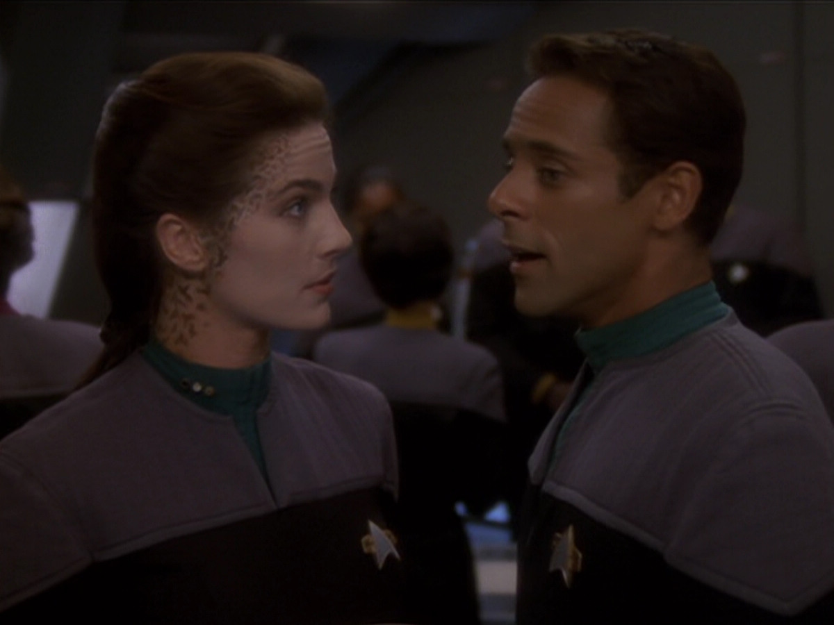 extant_StarTrek_DS9_6x04-BehindTheLines_03452.jpg