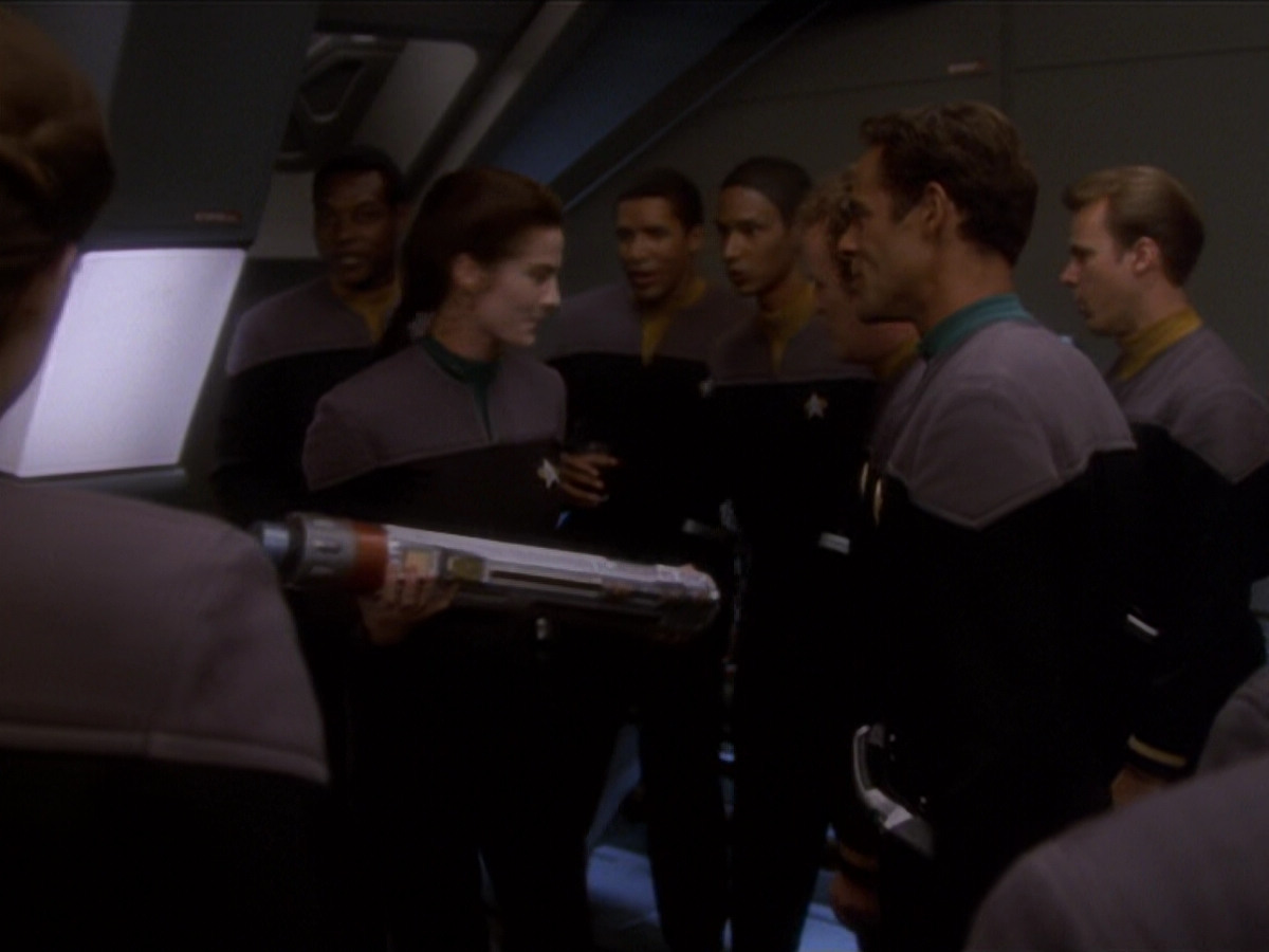 extant_StarTrek_DS9_6x04-BehindTheLines_03522.jpg