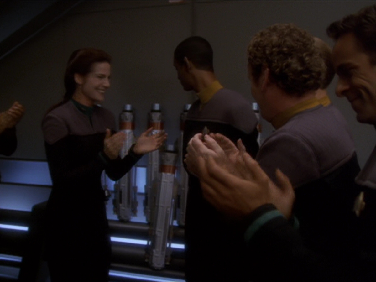 extant_StarTrek_DS9_6x04-BehindTheLines_03541.jpg