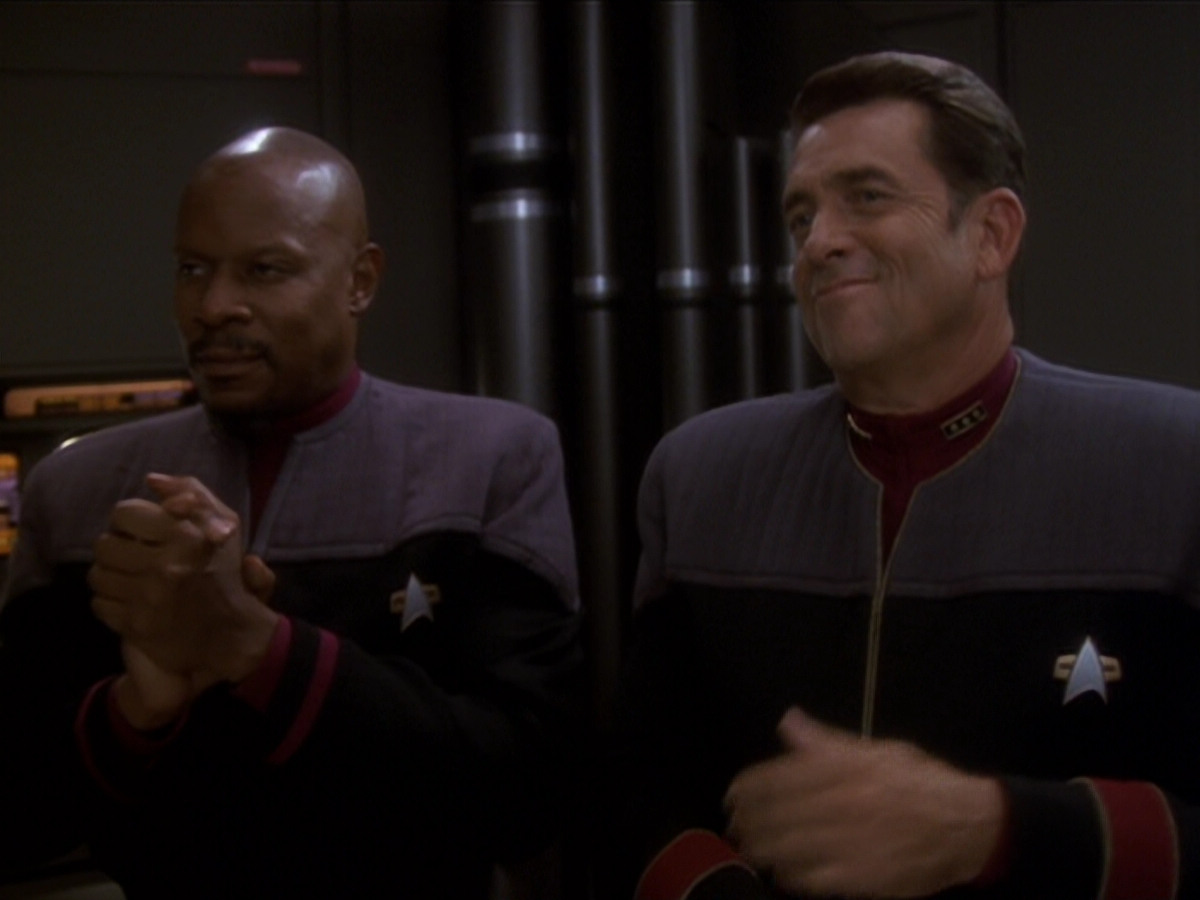 extant_StarTrek_DS9_6x04-BehindTheLines_03543.jpg