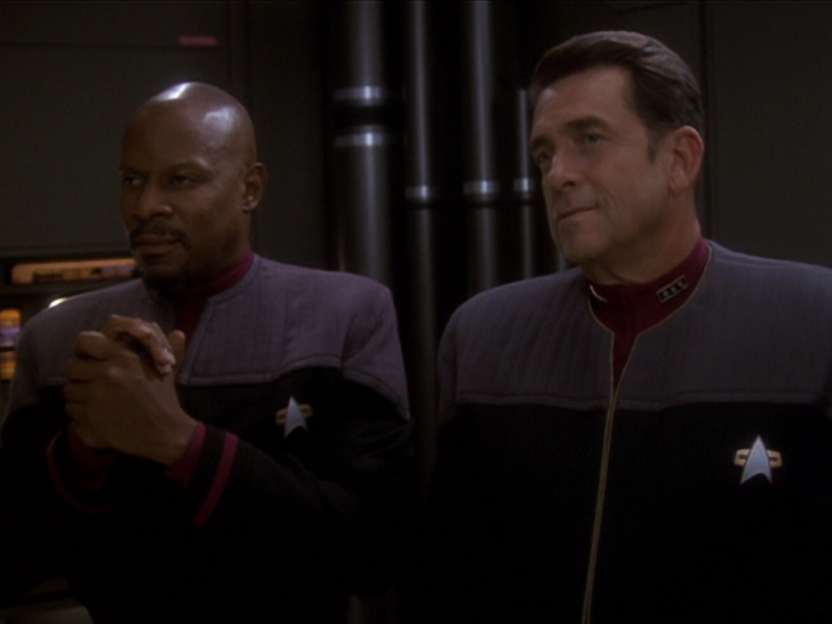 extant_StarTrek_DS9_6x04-BehindTheLines_03546.jpg