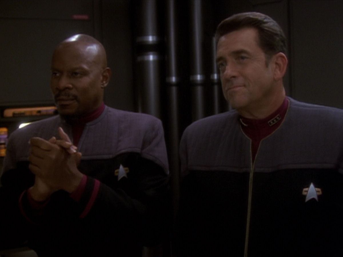 extant_StarTrek_DS9_6x04-BehindTheLines_03547.jpg