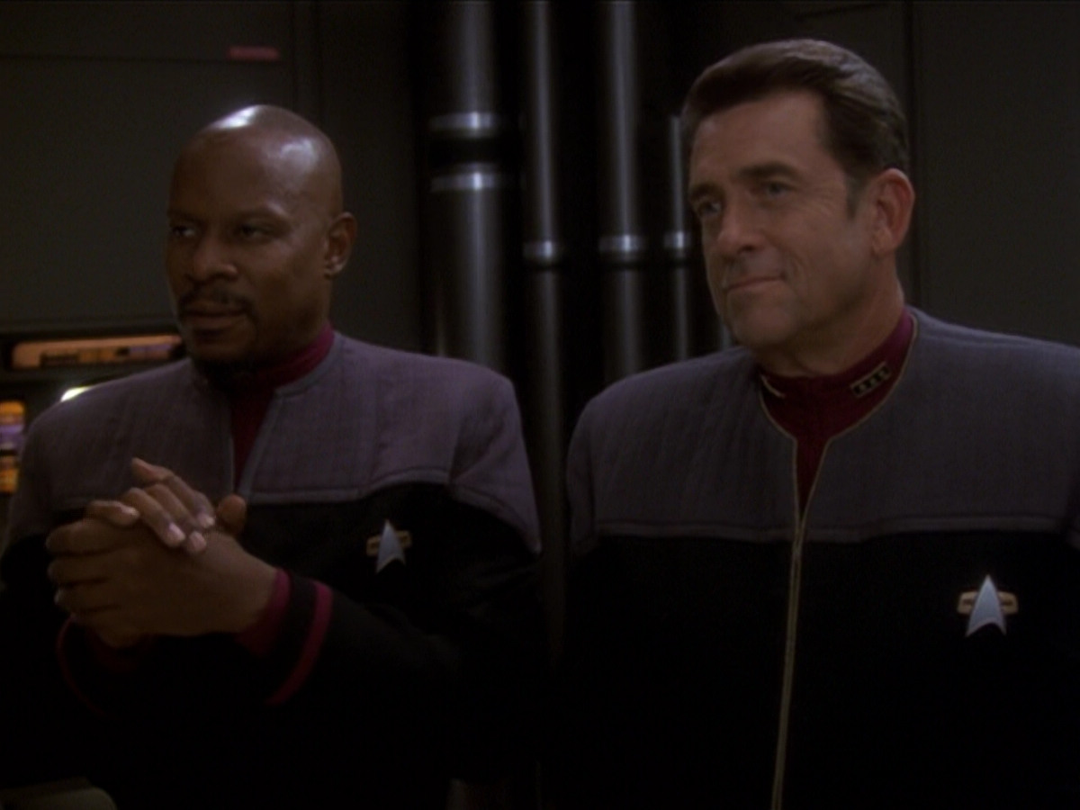 extant_StarTrek_DS9_6x04-BehindTheLines_03549.jpg