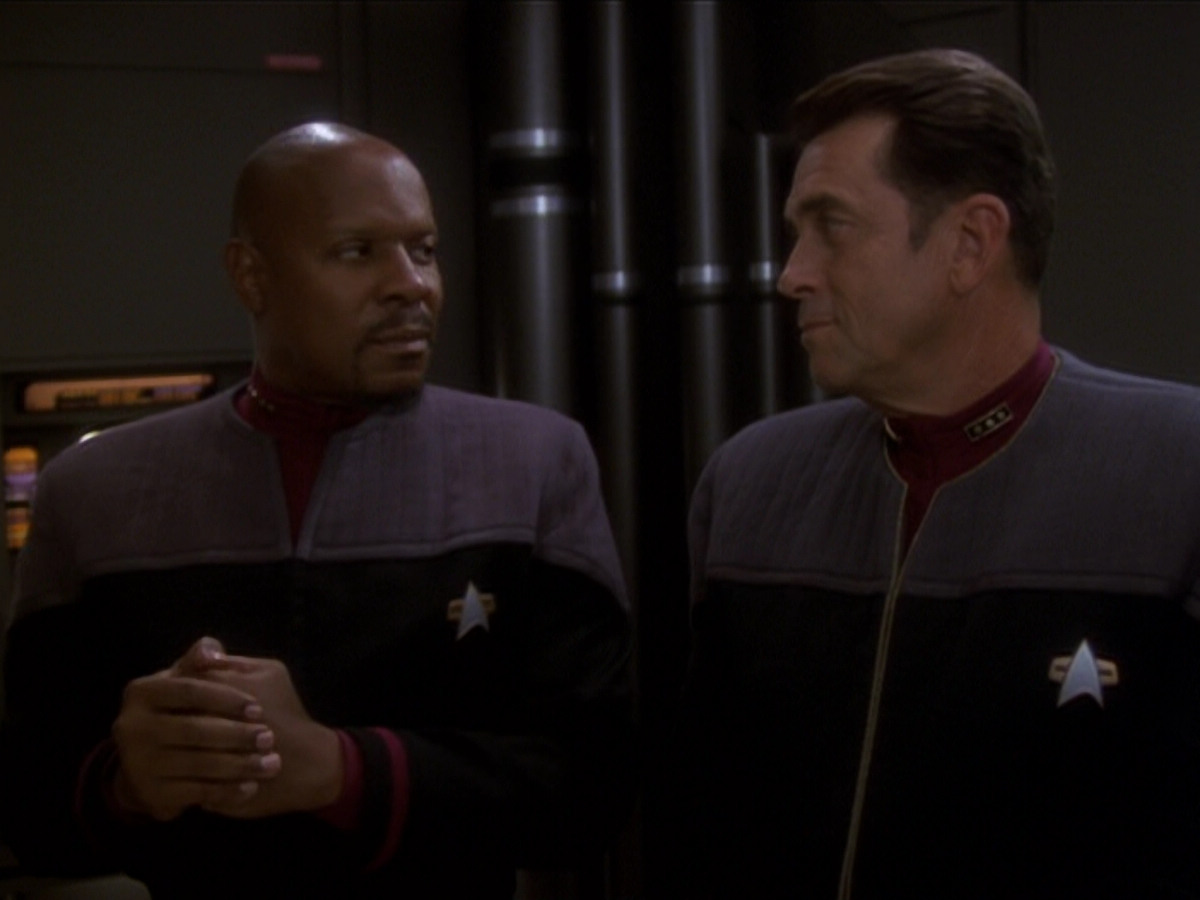 extant_StarTrek_DS9_6x04-BehindTheLines_03559.jpg